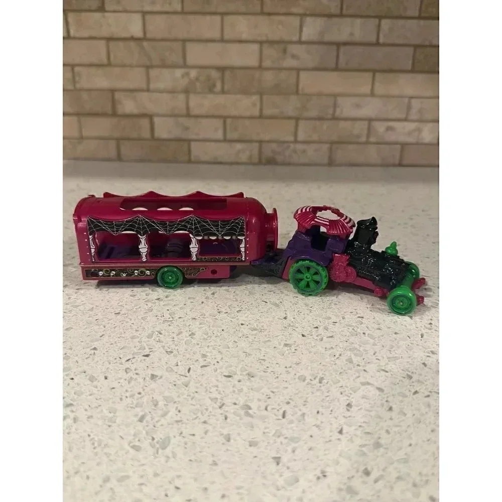 2017 Hot Wheels‎ Car-Nival Steamer sf